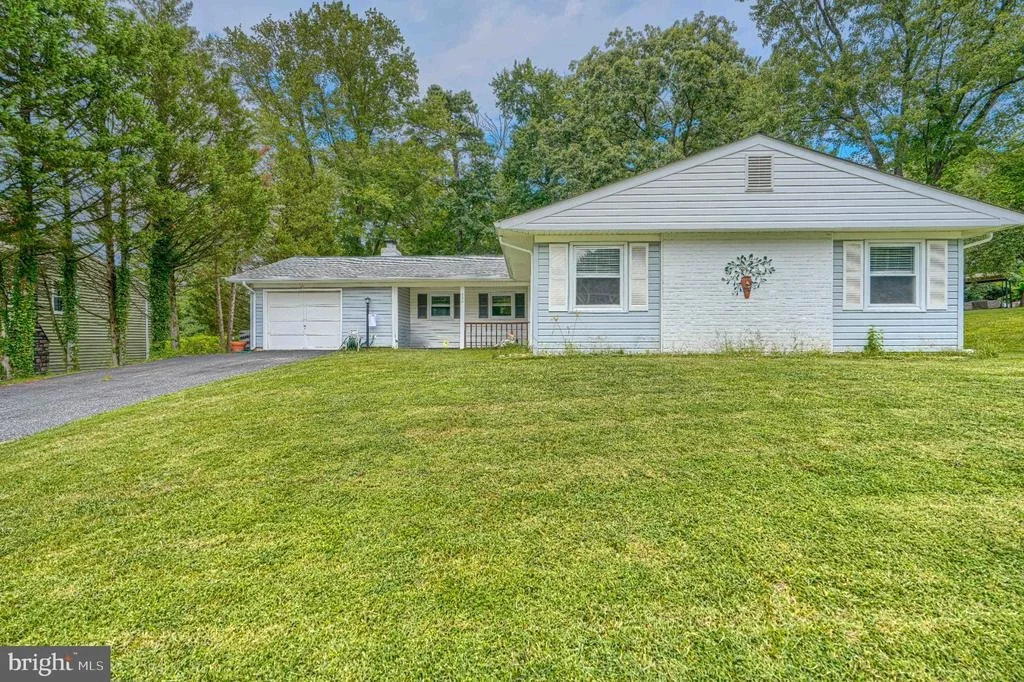 Photo of 410 ACADIA DRIVE