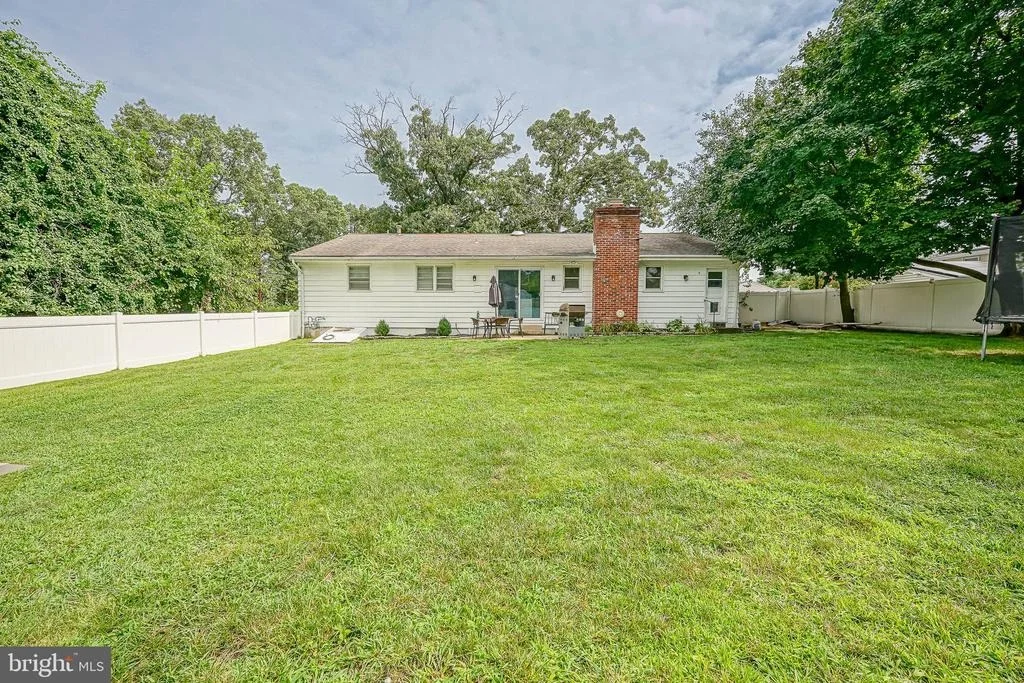 Photo of 2 BROADVIEW AVENUE