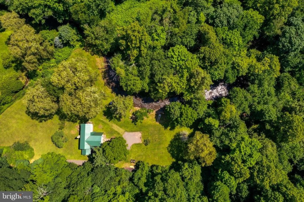Photo of 4838 BEAR CREEK ROAD