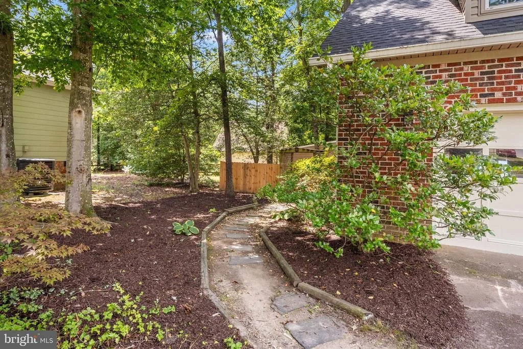 Photo of 9 SANFORD CIRCLE