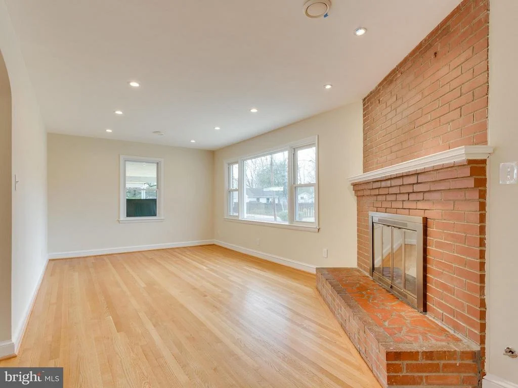 Photo of 7514 DAVIAN DRIVE
