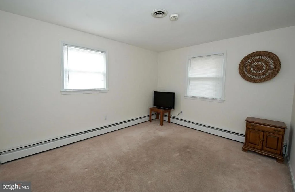 Photo of 5002 LEE HILL CIRCLE