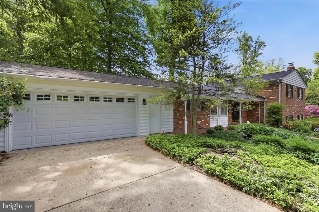 Photo of 4701 RED FOX DRIVE
