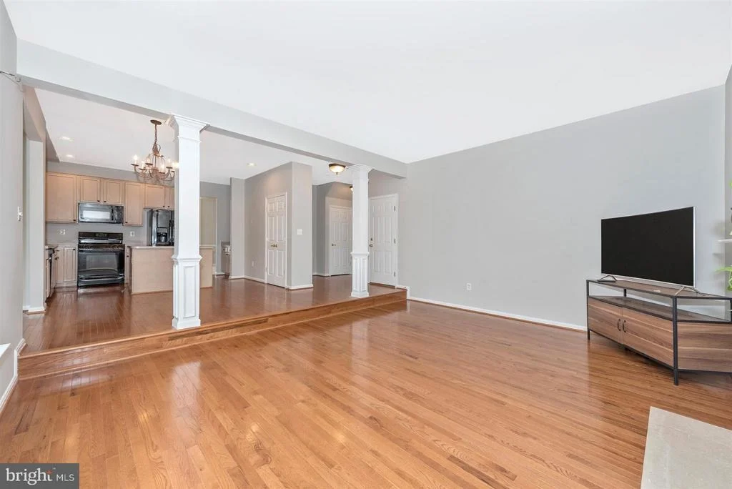 Photo of 606 BUSHYTAIL DRIVE
