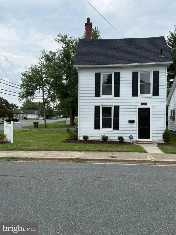 Photo of 425 HENRY STREET