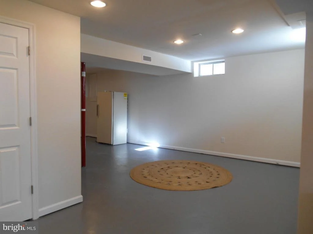 Photo of 18012 SILVER LEAF DRIVE