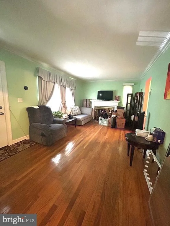 Photo of 906 DRYDEN COURT