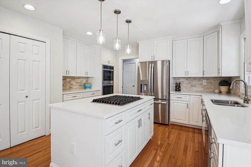 Photo of 19802 SHADY BROOK WAY