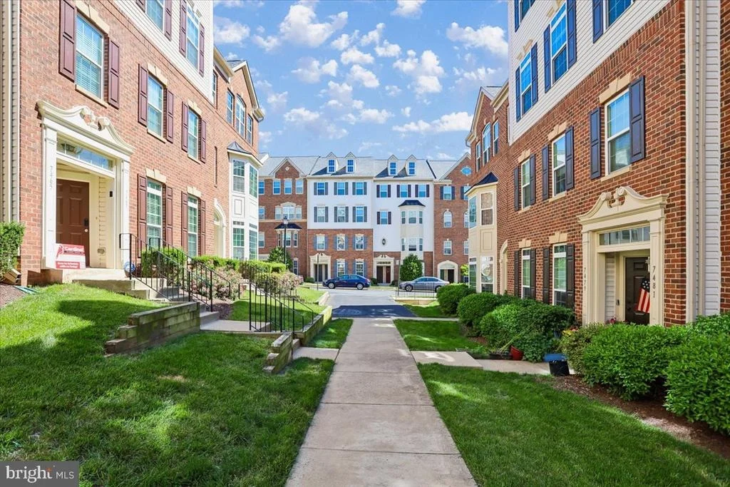Photo of 7481 BRUNSON CIRCLE