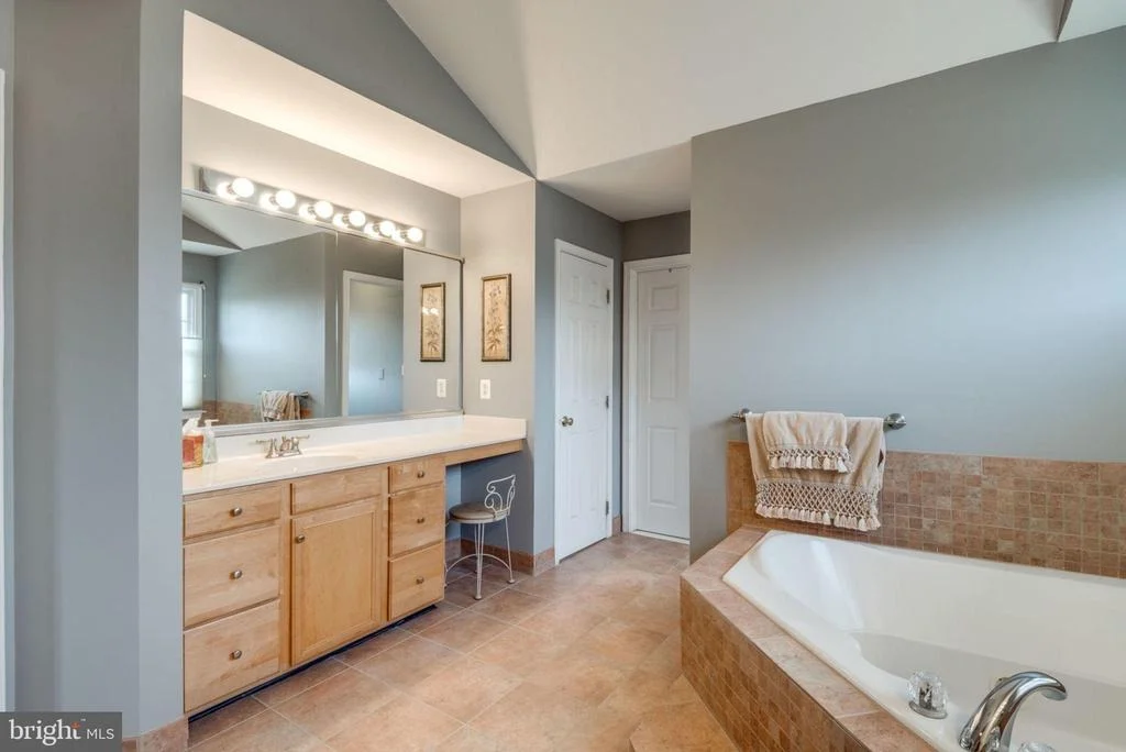Photo of 42764 JONQUIL LANE