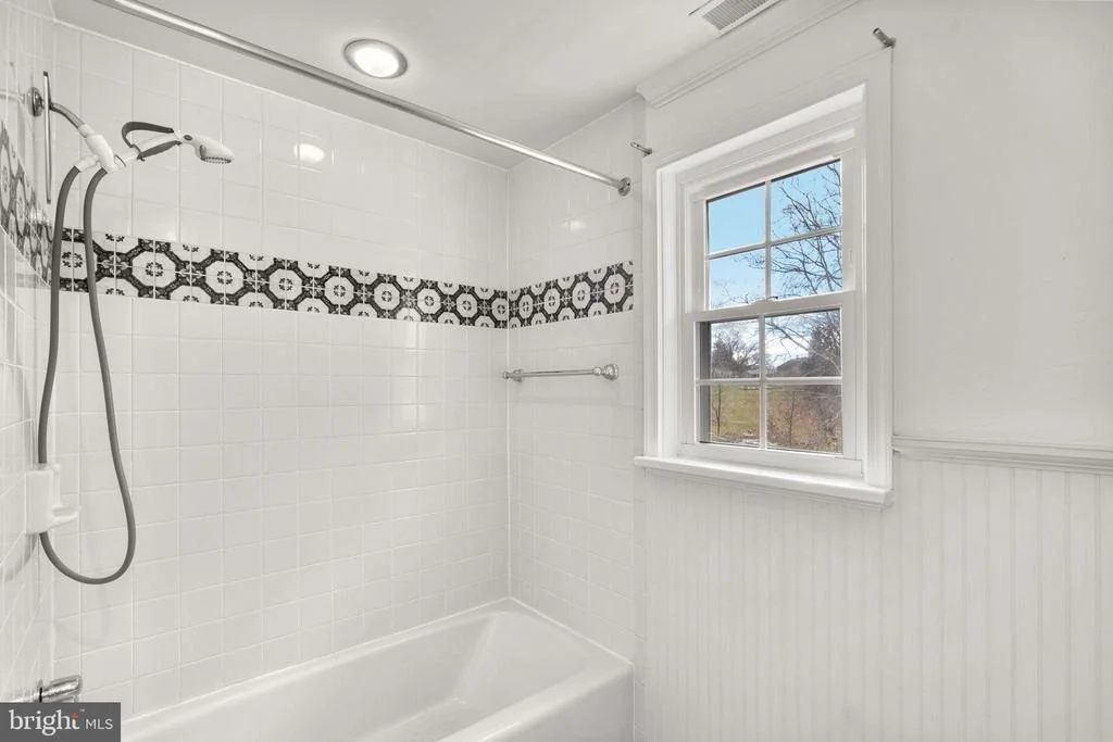 Photo of 3707 COOL CREST DRIVE