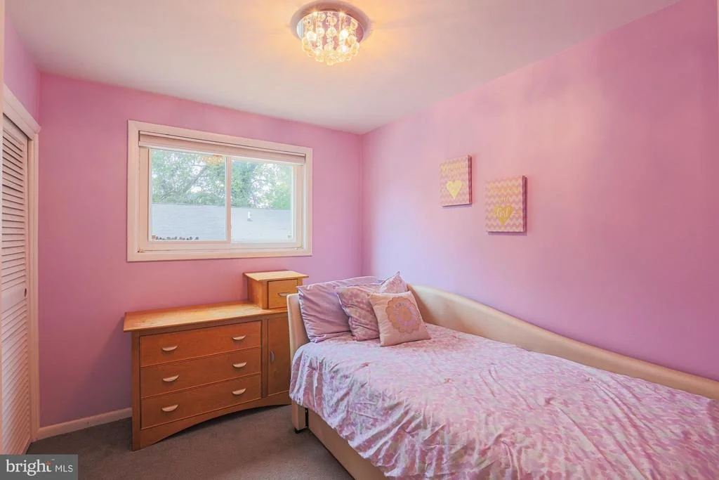 Photo of 5919 WINNER AVENUE