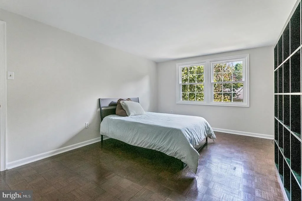 Photo of 2808 VILLAGE LANE