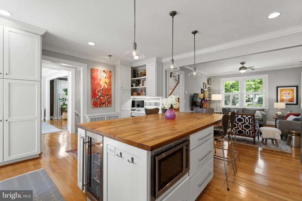 Photo of 4616 CHEVY CHASE BOULEVARD