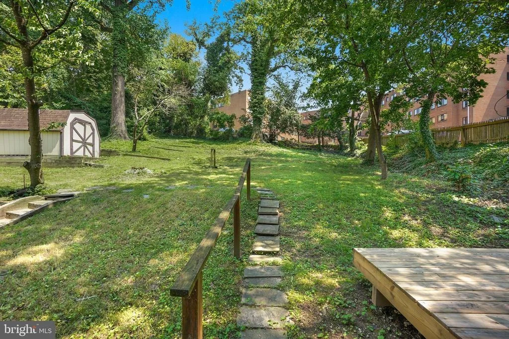 Photo of 514 SILVER SPRING AVENUE