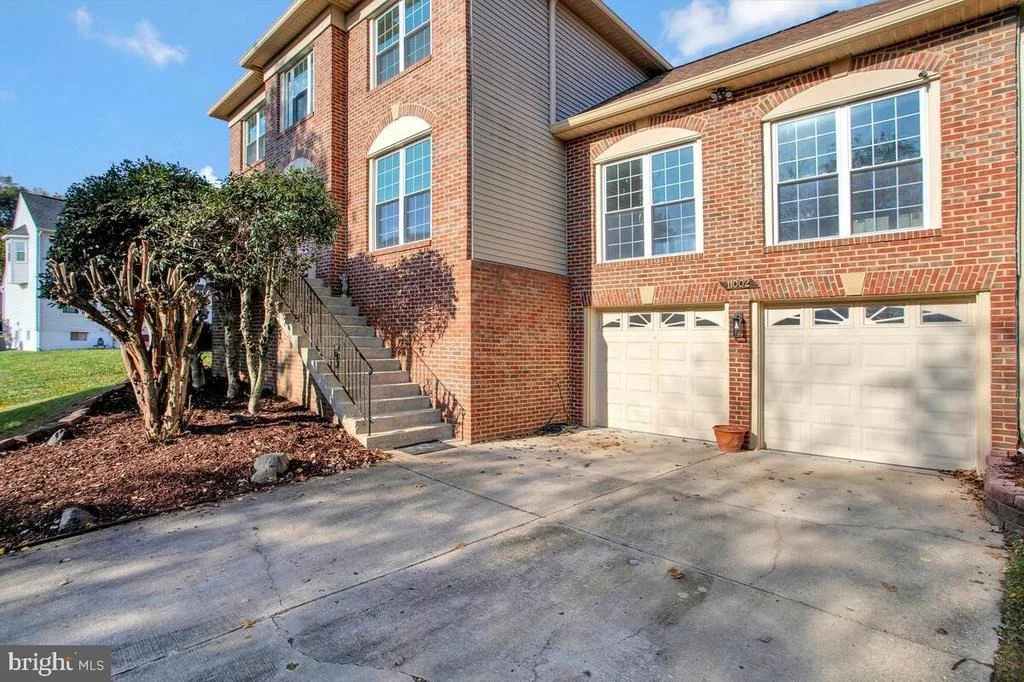 Photo of 11002 CRANFORD DRIVE