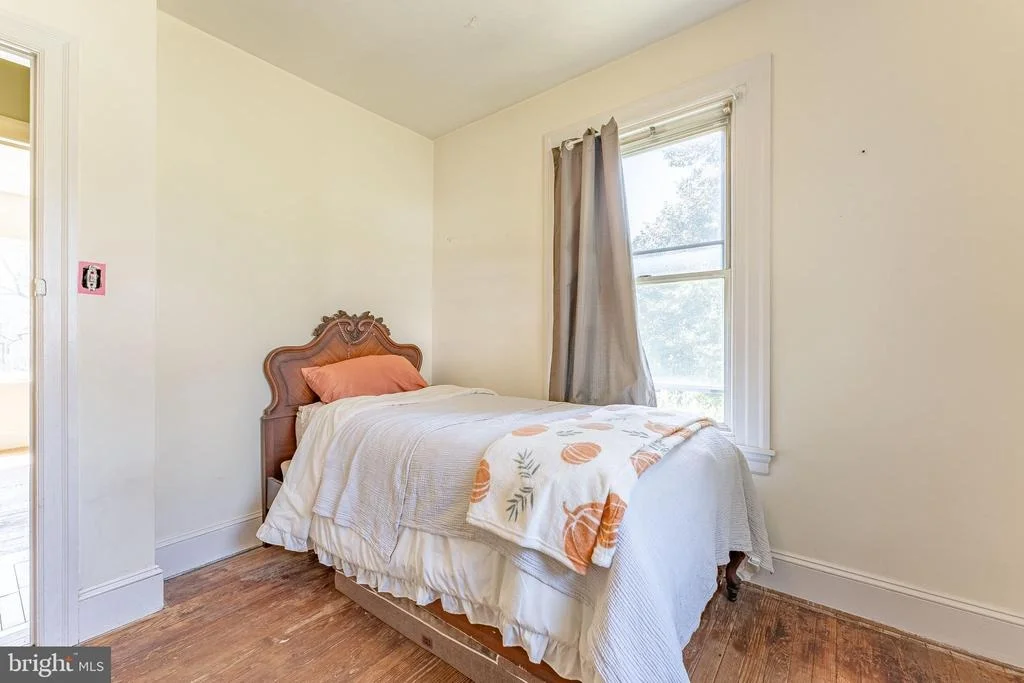 Photo of 537 RED FOX LANE