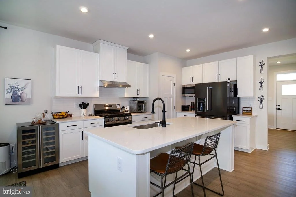 Photo of 17 SEQUOIA COURT