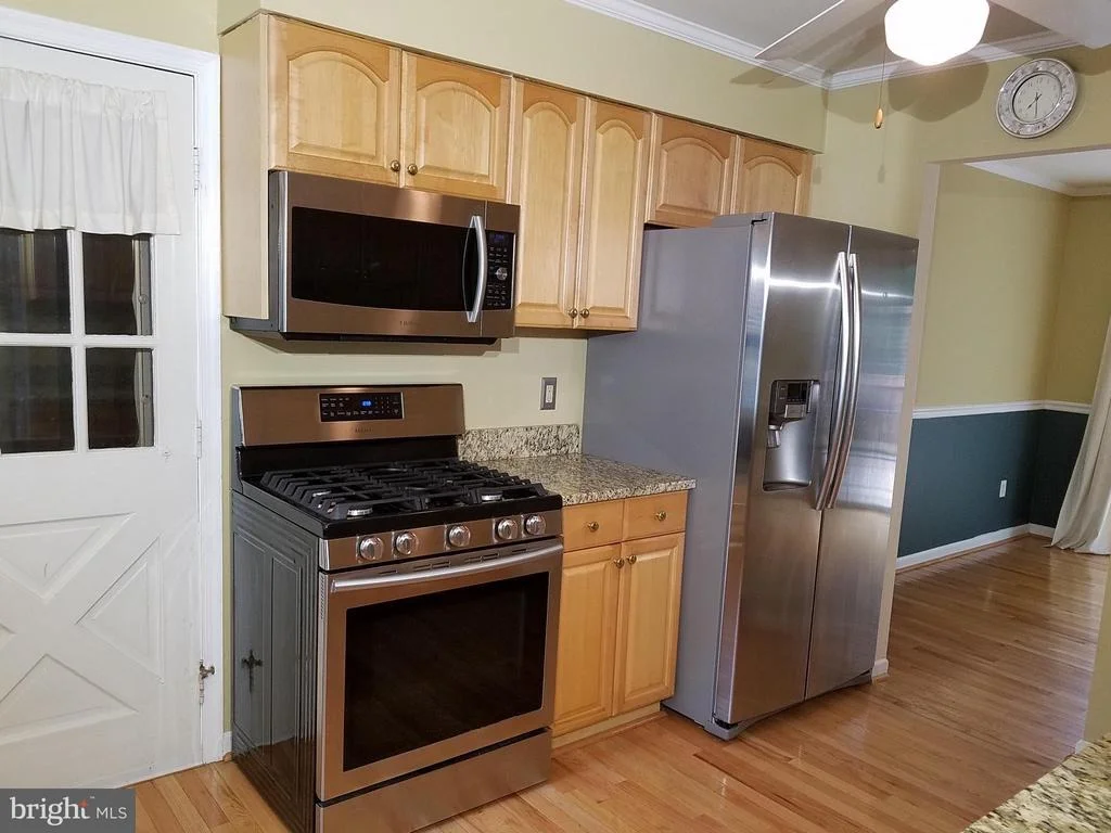 Photo of 9621 PODIUM DRIVE