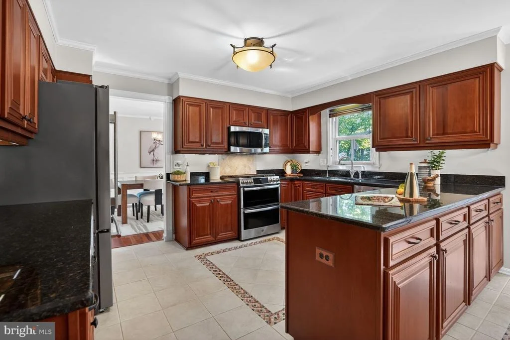 Photo of 7801 HUNTSMAN BOULEVARD