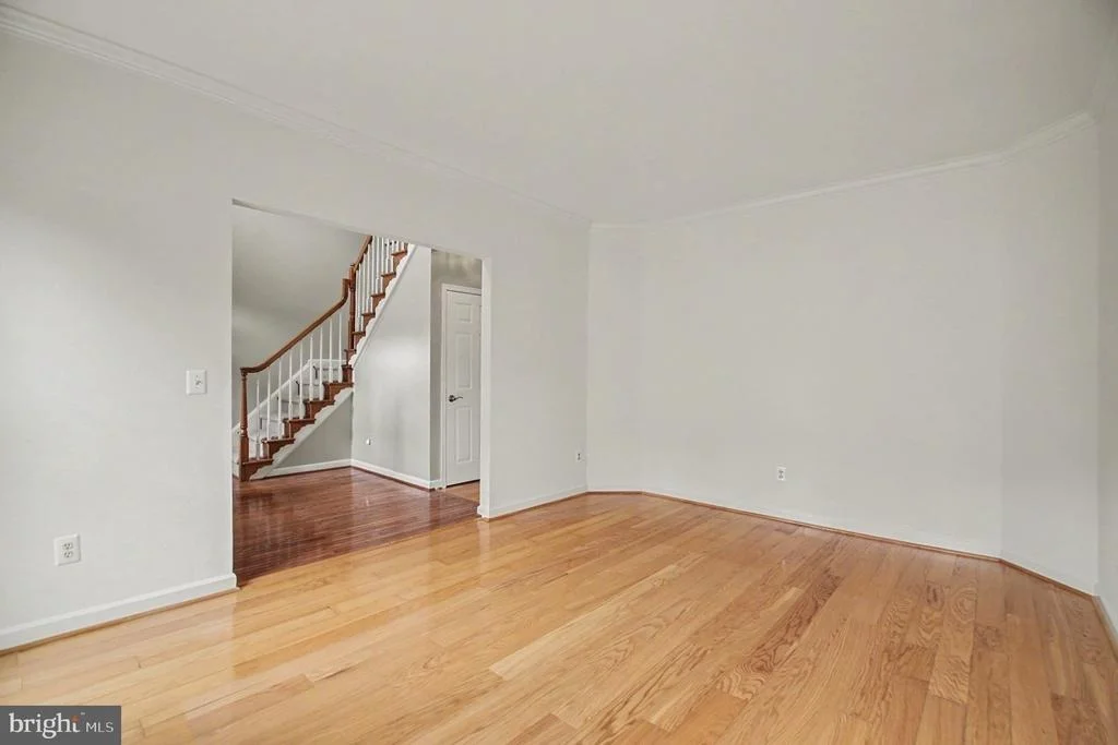 Photo of 7182 BREWSTER LANE