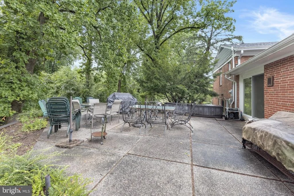 Photo of 2 GREENLEA DRIVE