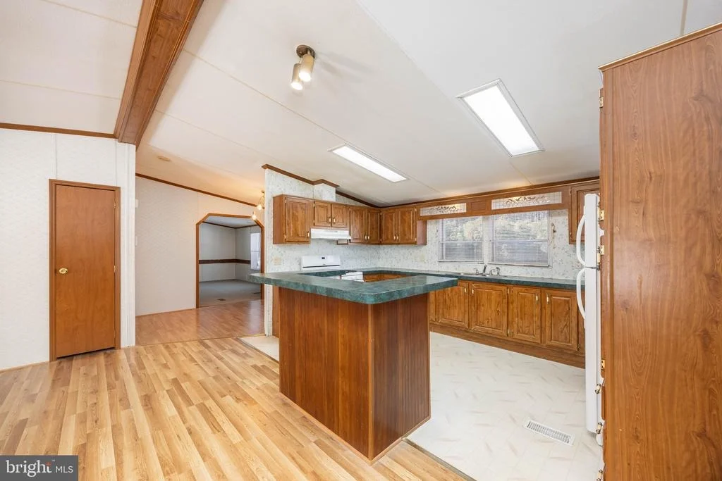 Photo of 22147 ROYAL OAK ROAD