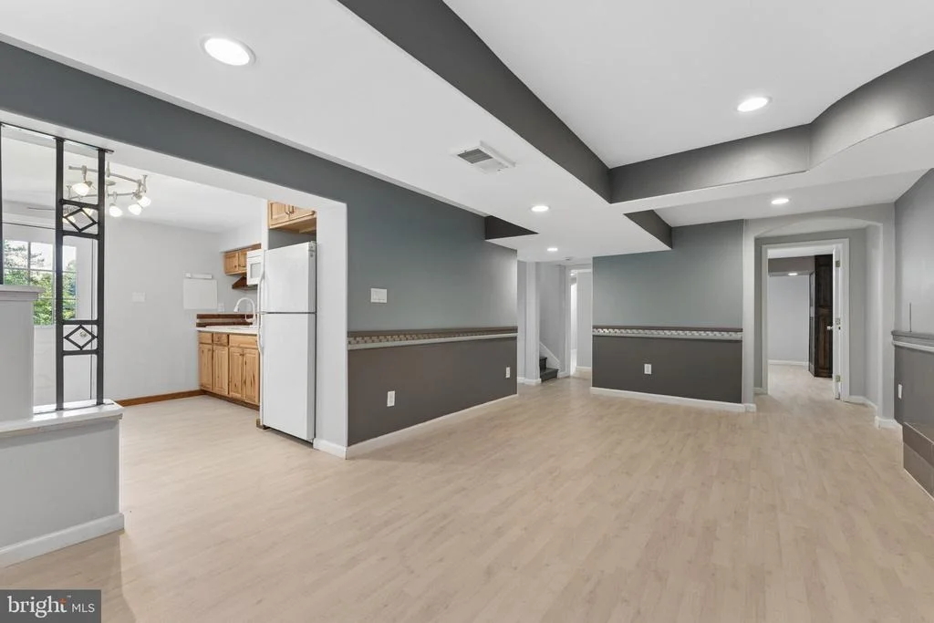 Photo of 8816 SAUNDERS LANE