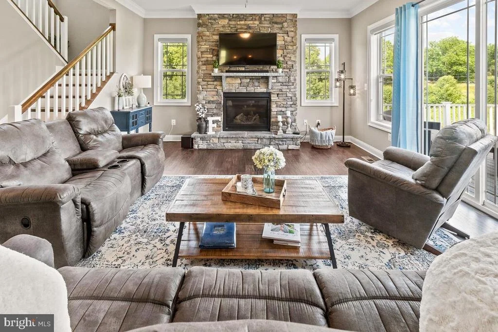 Photo of 8702 HAWBOTTOM ROAD