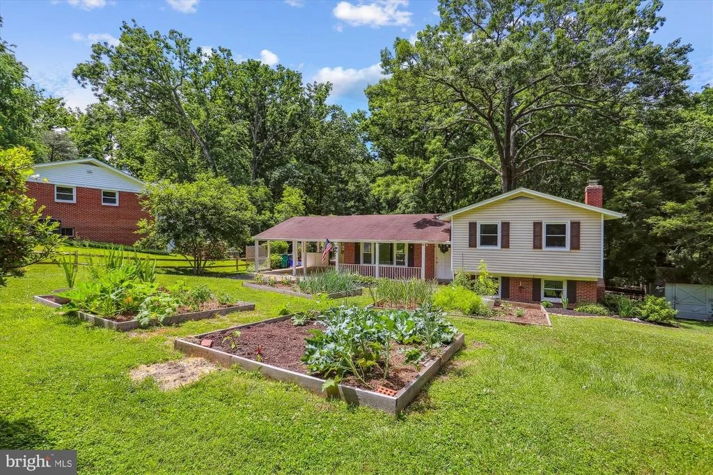 Photo of 11816 LONGDRAFT COURT