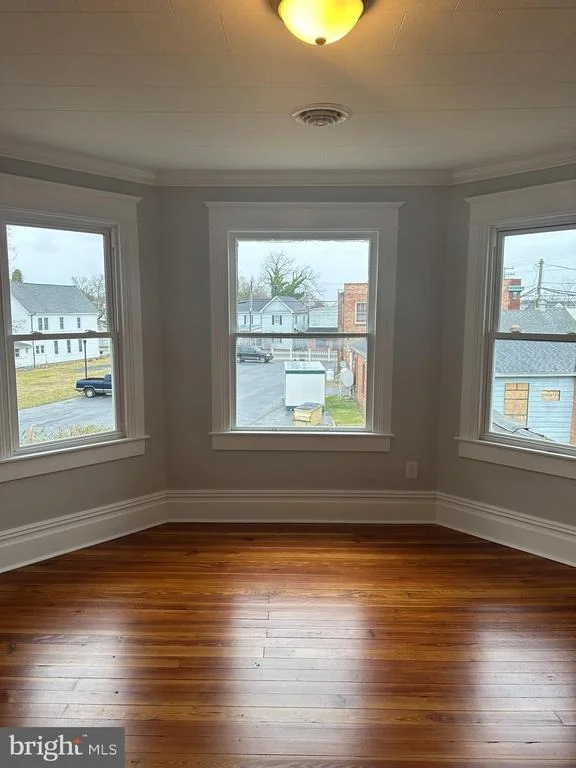 Photo of 107 POPLAR STREET