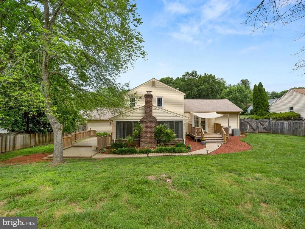 Photo of 15121 MIDDLEGATE ROAD