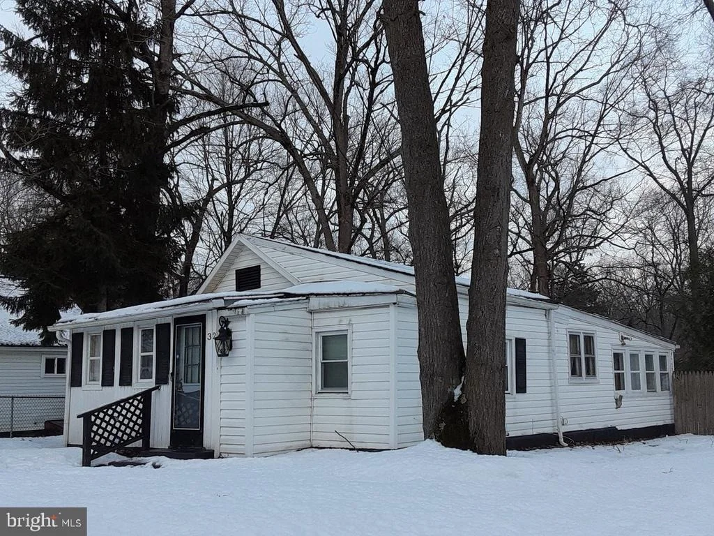 Photo of 32 S CLEMENTON AVENUE