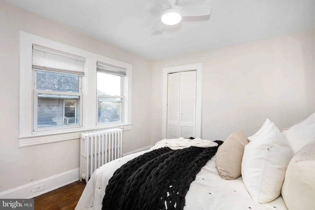 Photo of 4217 HARCOURT ROAD