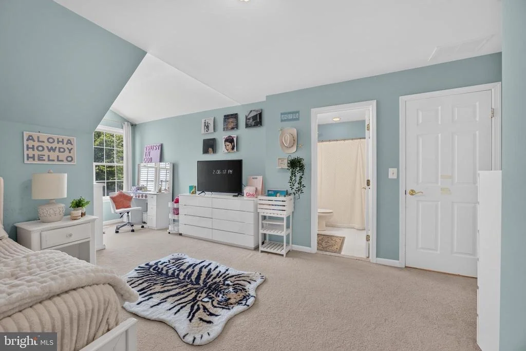 Photo of 1340 BLUEGRASS WAY