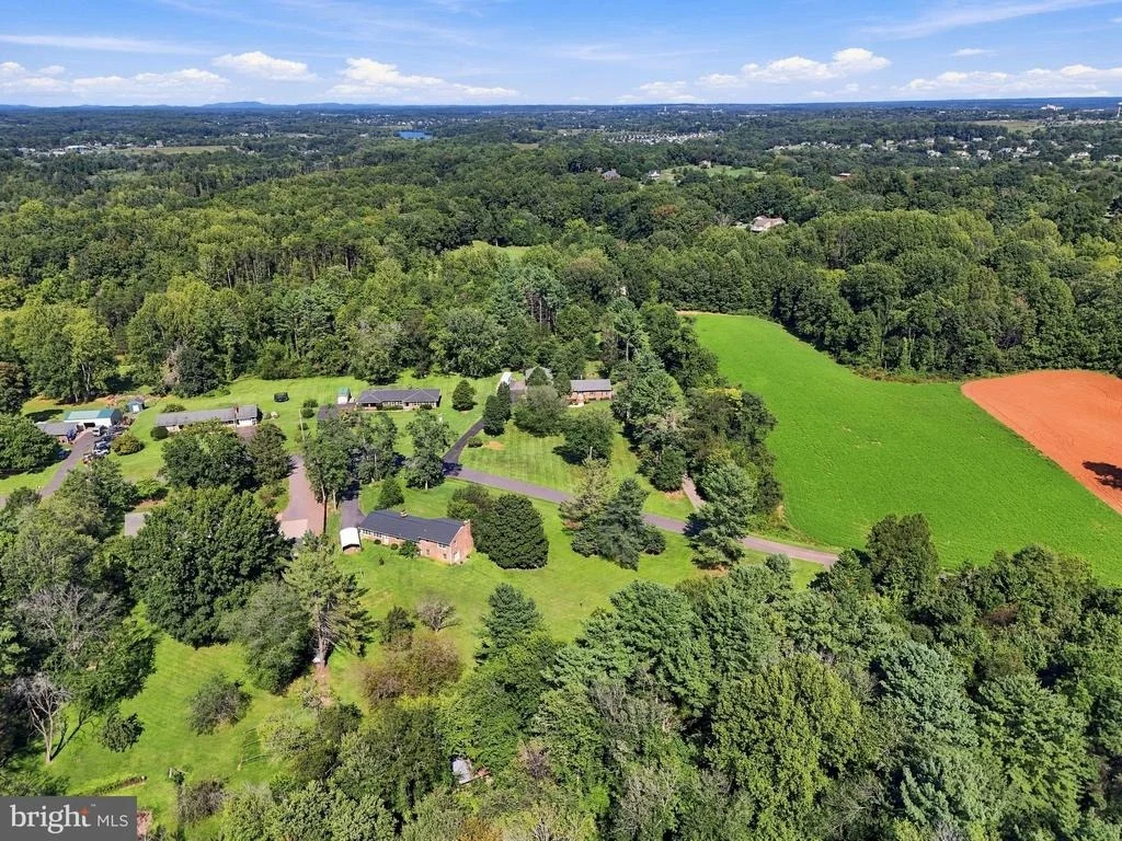 Photo of 19260 ROLLING HILLS DRIVE