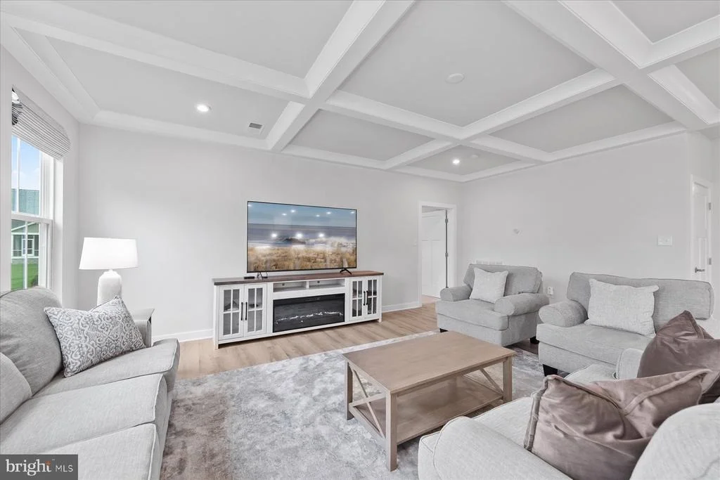 Photo of 37296 SPINNEY LANE