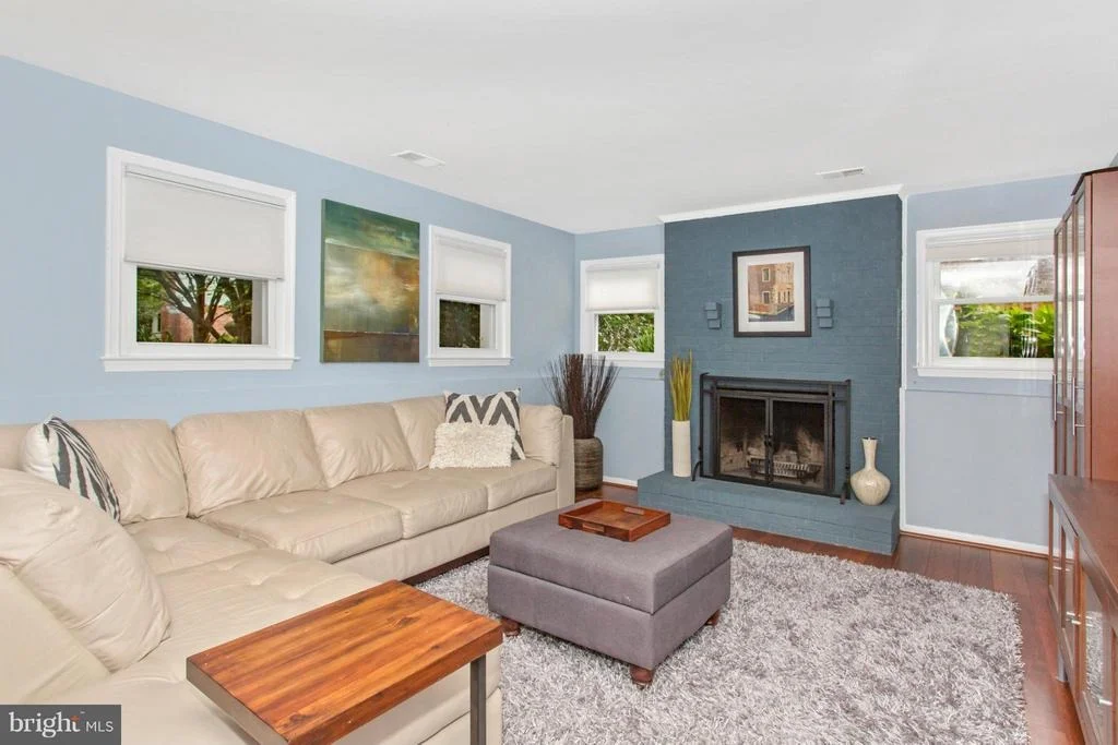 Photo of 1747 GLASTONBERRY ROAD