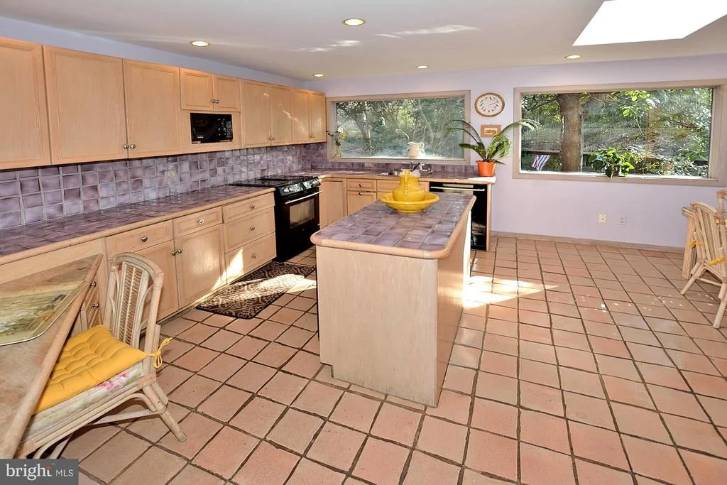 Photo of 4 BUTTONWOOD LANE