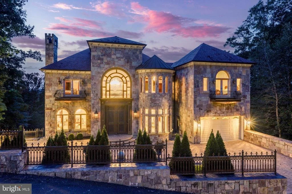 Photo of 612 RIVERCREST DRIVE