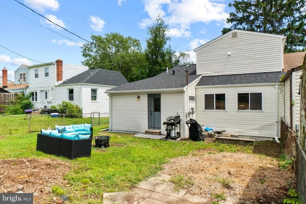 Photo of 610 MEADOW ROAD