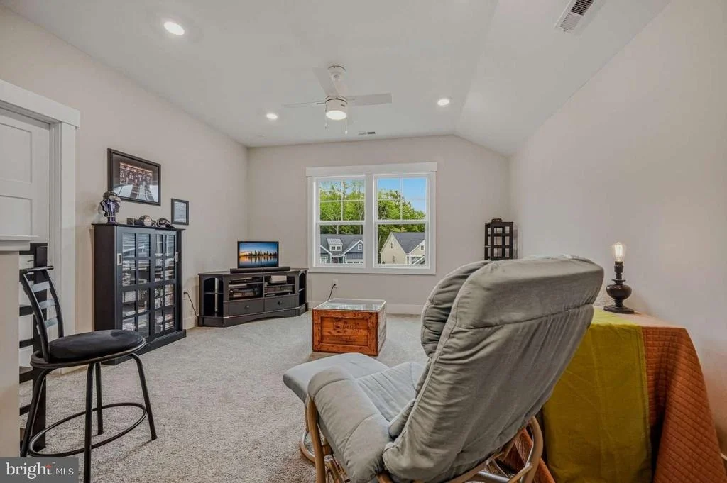 Photo of 24187 HEARTLEAF ROAD