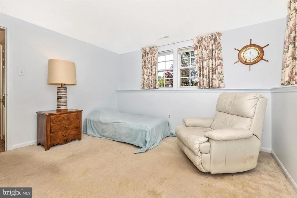 Photo of 1001 CHINABERRY DRIVE