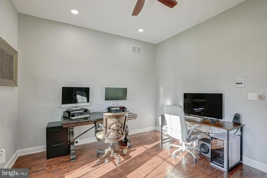 Photo of 1233 BUNKER HILL ROAD