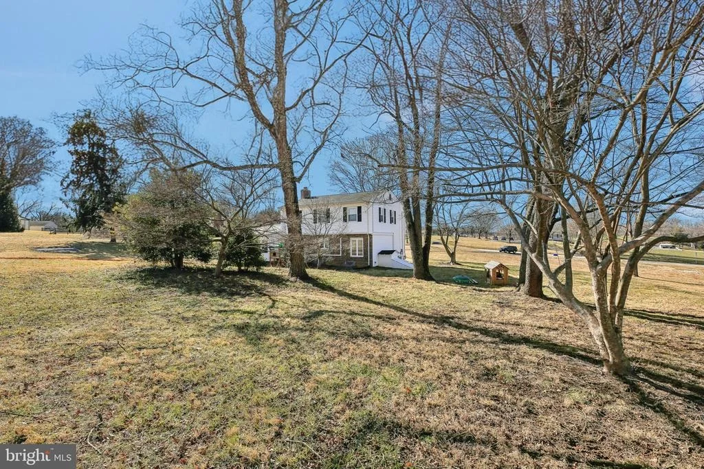 Photo of 2139 DAISY ROAD