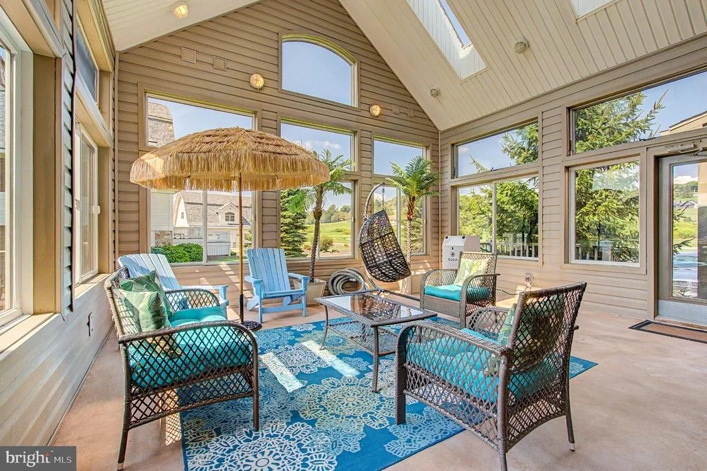 Photo of 342 LAKEFRONT LINKS DRIVE