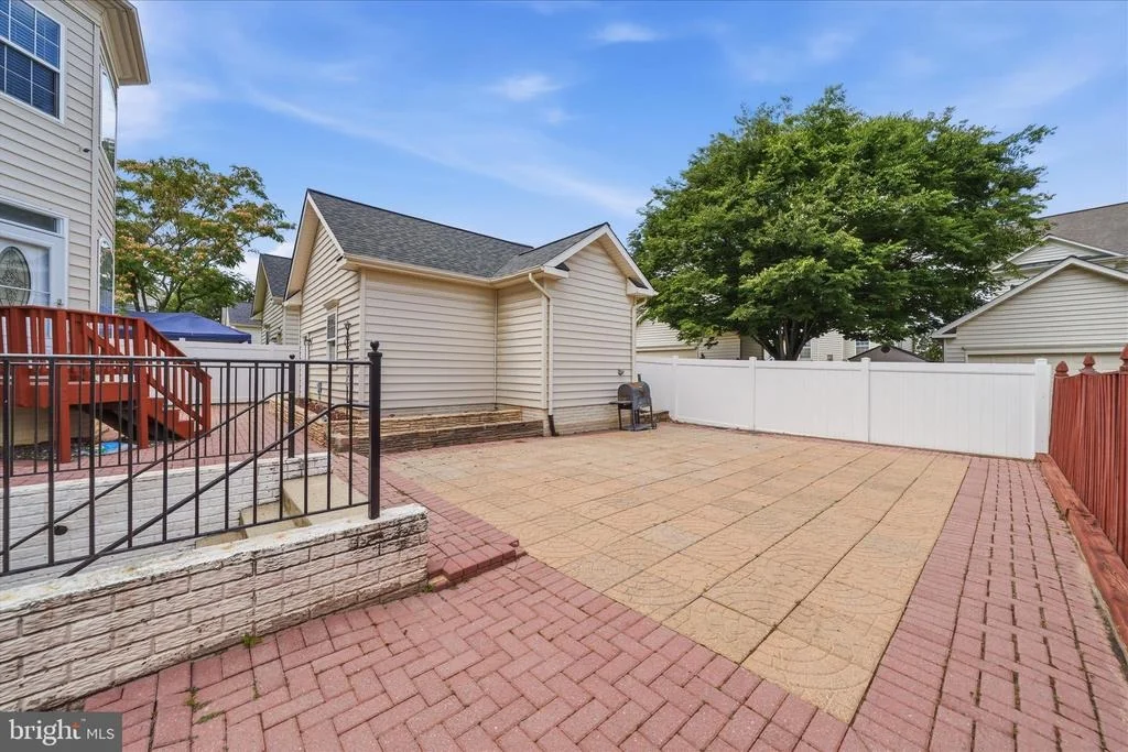 Photo of 23121 FREDERICK ROAD