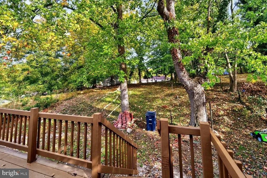 Photo of 5604 DUNDALK DRIVE
