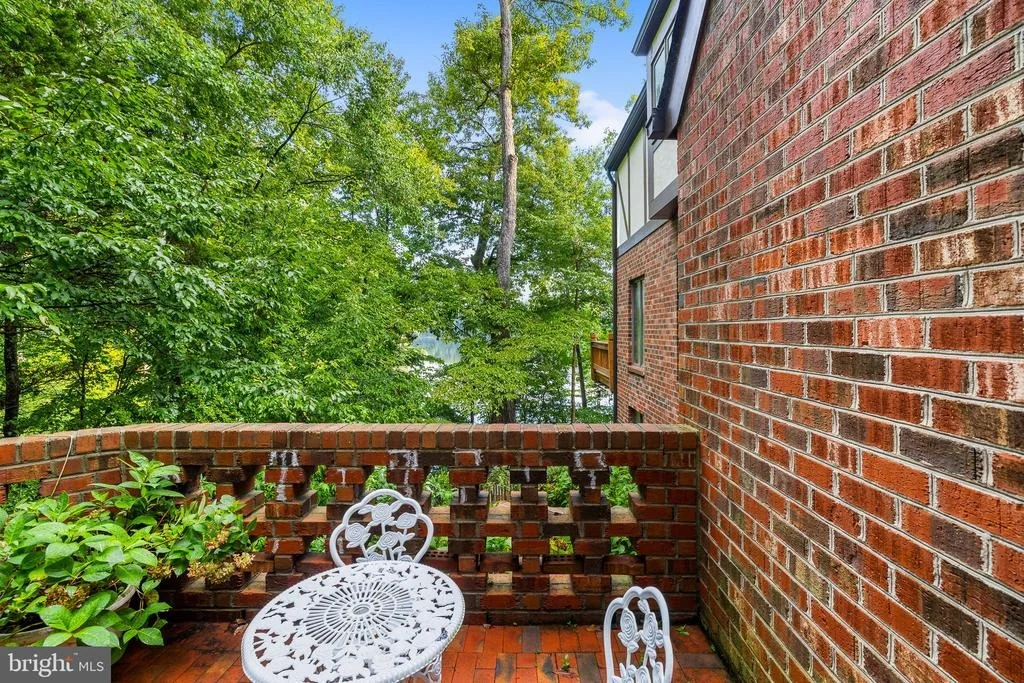 Photo of 2490 TREE HOUSE DRIVE