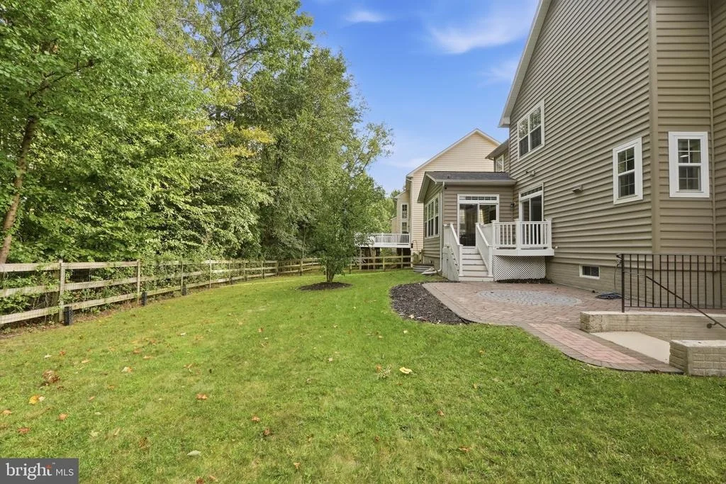 Photo of 3012 LAKE FOREST DRIVE